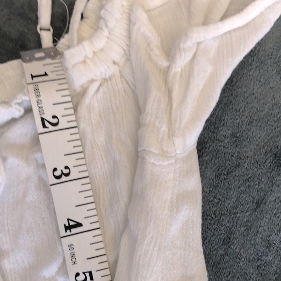 Lovely cold shoulder H&M cute white top size 4 - Picture 5 of 6